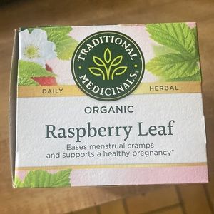Organic raspberry leaf tea